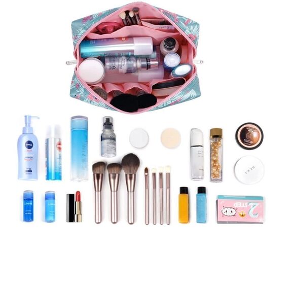 Large cosmetic bag  - Picture 2 of 5